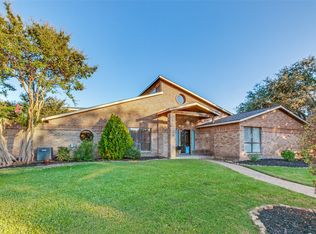 18424 Voss Rd, Dallas, TX 75287