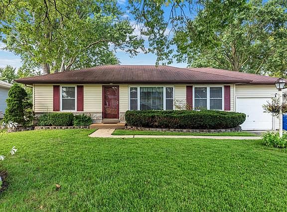 3rd image of 31 Buckley Meadows Dr