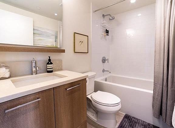 4th image of 258 Nelsons Ct #1901