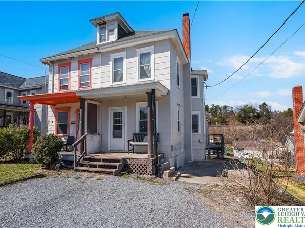 2367 E Lizard Creek Rd, Lehighton, PA 18235