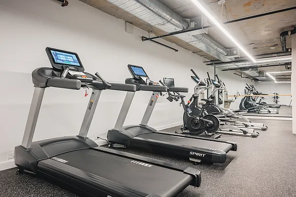 Rented by Nooklyn NYC LLC | media 30