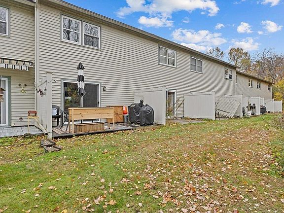 3rd image of 29 Densmore Drive