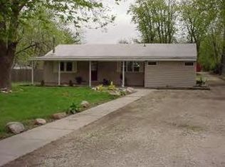 828 S Gravel Pit Rd, Decatur, IL 62522