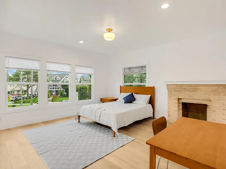 4439 Victoria Park Dr — Photo 7