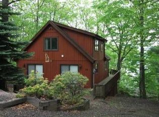 34 Sunrise Ter, Lake Ariel, PA 18436