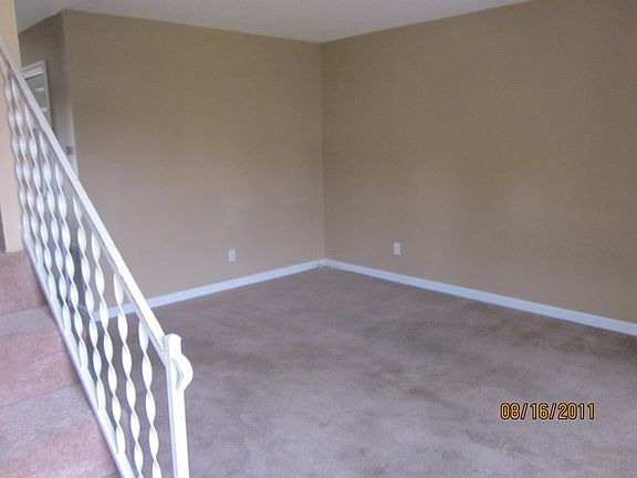 2nd image of 1146 Sunset Dr