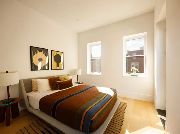 1370 Dean Street image 4 of 12