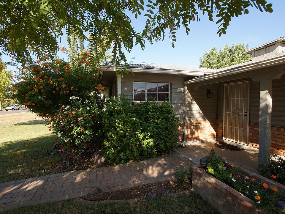 1st image of 8013 N 57th Dr