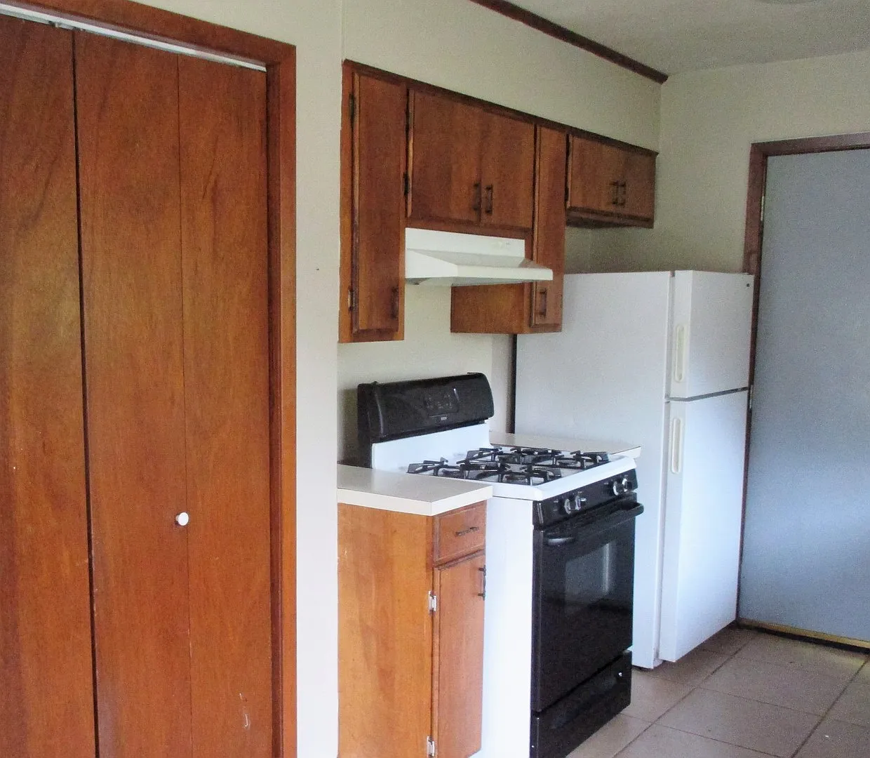 Duplex on Fisher Lane — Photo 3