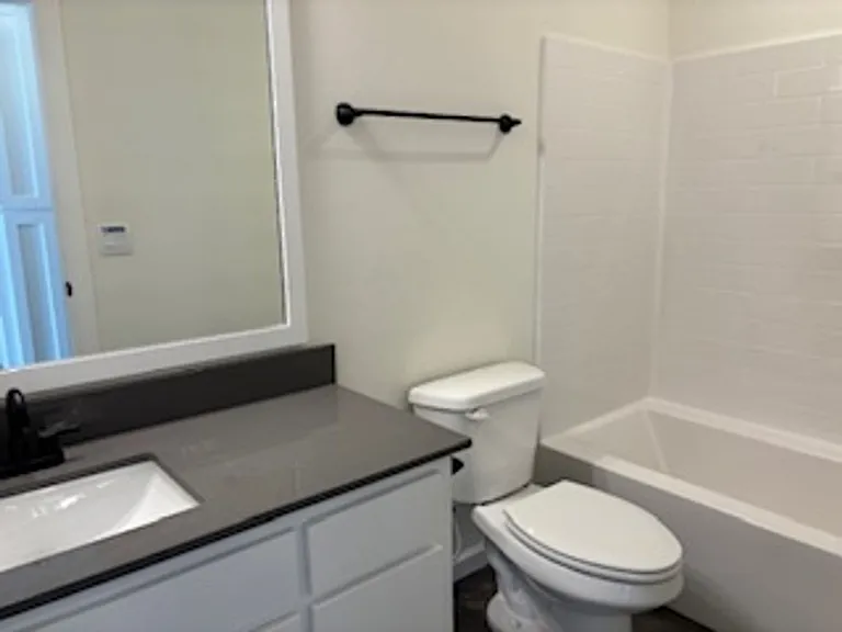 18212 Austin Ct — Photo 9