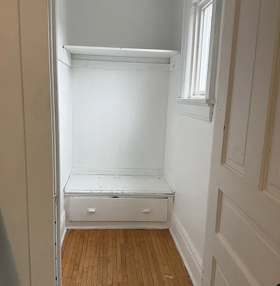 929 Jackson St — Photo 11