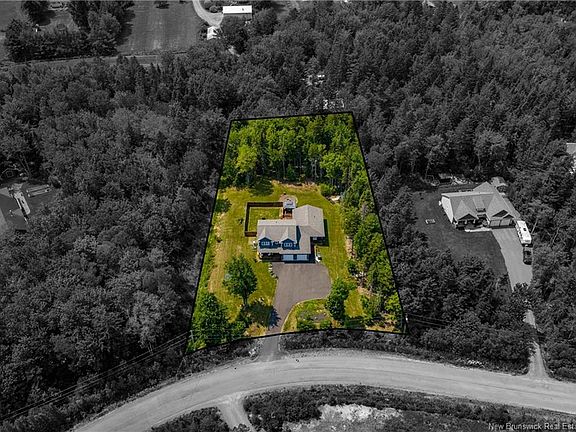 4th image of 11 Amber Ridge Ct