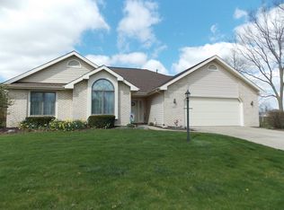 9107 Wyndmoor Dr, Fort Wayne, IN 46825