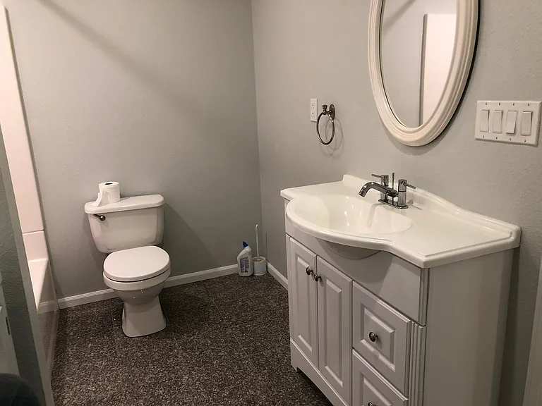 Laundry/bath