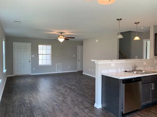 8161 Driftwood Loop — Photo 9