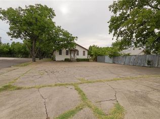 1734 S Denley Dr, Dallas, TX 75216