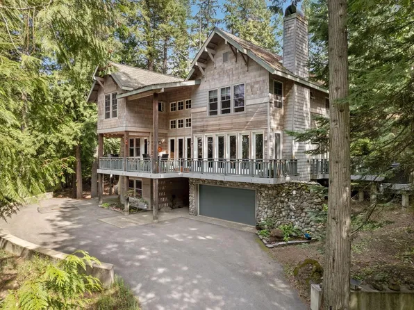 3996 Lakeshore Dr, Sagle, ID 83860