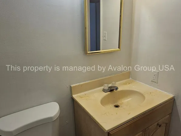 9106 Altamont Ave W, Jacksonville, FL 32208