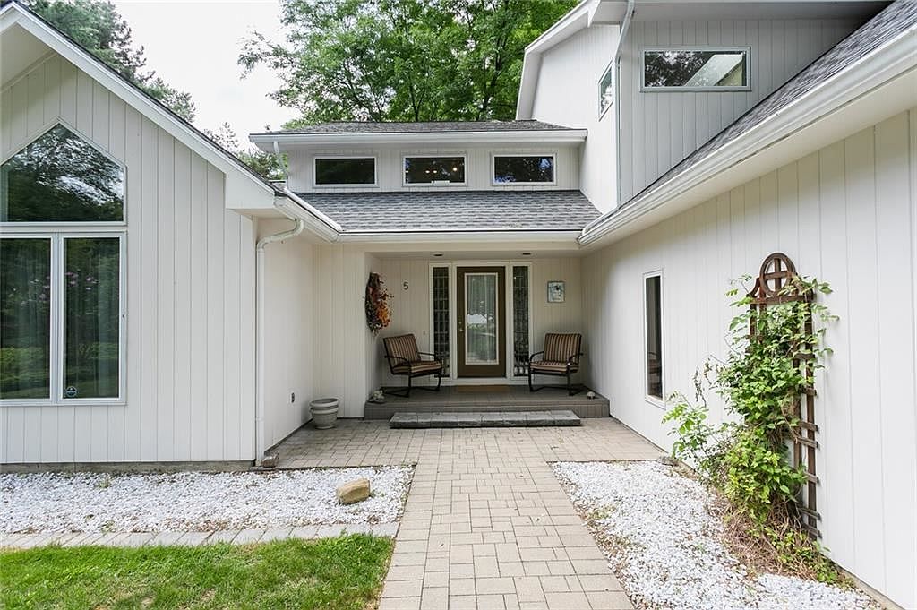 5 Beatrice Cv Fairport NY 14450 Zillow