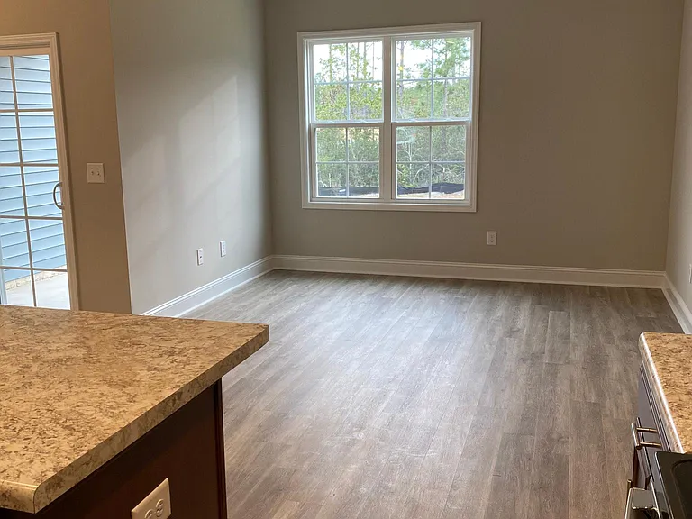 302 S Stingray Ln — Photo 5