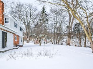 12760 Cardinal Crest Dr, Brookfield, WI 53005