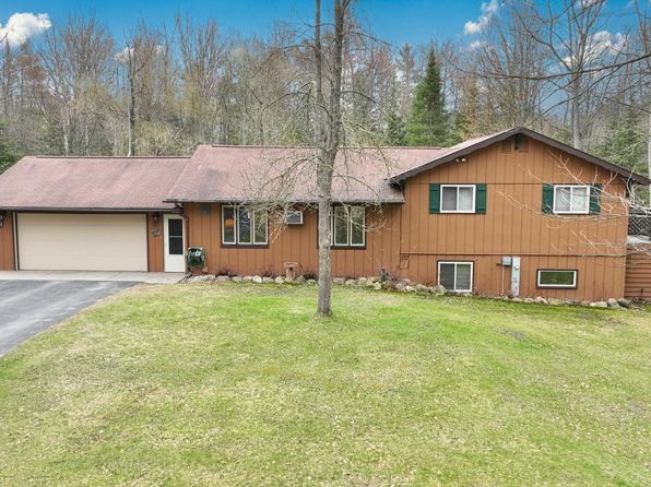 4627 Tanglewood Dr, Eagle River, WI 54521