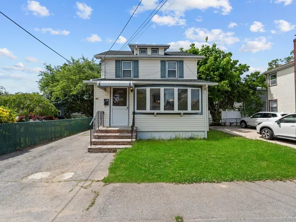 1 Lewis Place, Lynbrook, NY 11563