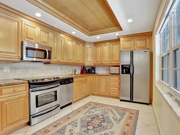 2nd image of 4020 W Palm Aire Dr APT 204