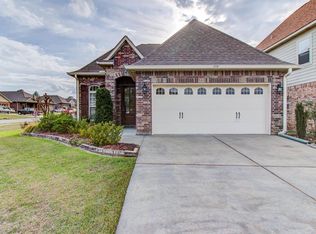 17220 Palm Ridge Dr, Diberville, MS 39540