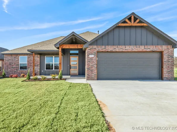 10876 S 279th East Ave, Coweta, OK 74429