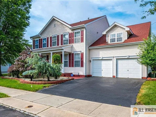 45 Hawthorn Dr, Plainsboro, NJ 08536