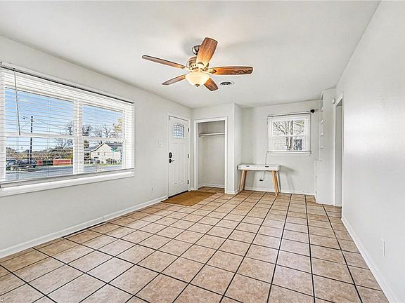 2nd image of 512 Garrett St