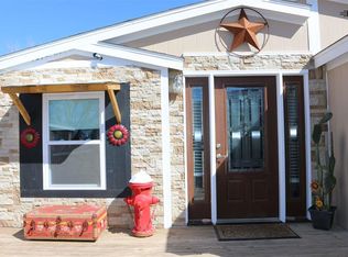 2318 Wildrose St, Carlsbad, NM 88220