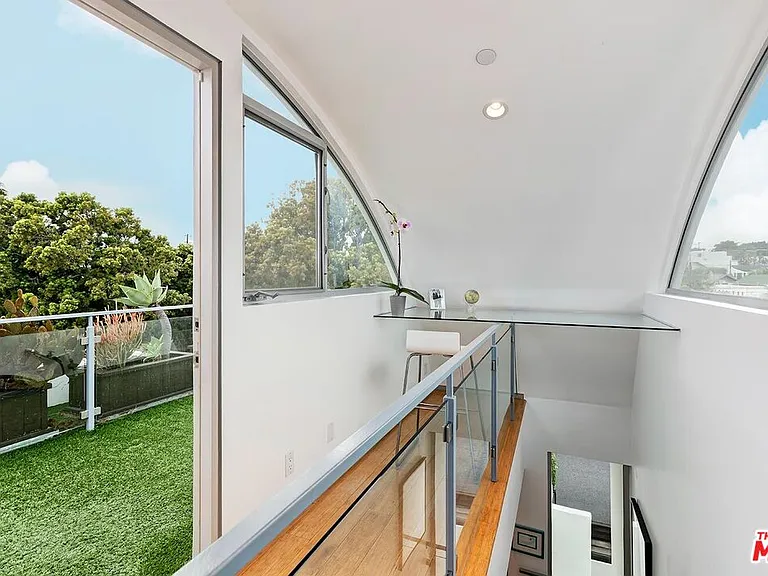 644 Navy St — Photo 26