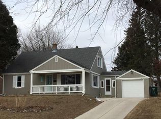 337 E Whitefish Rd, Port Washington, WI 53074