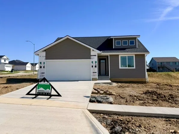 100 Canyon Dr, Norwalk, IA 50211