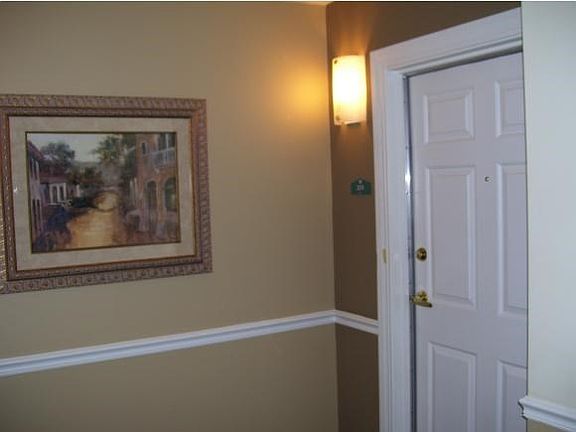 Hallway Entrance to 211