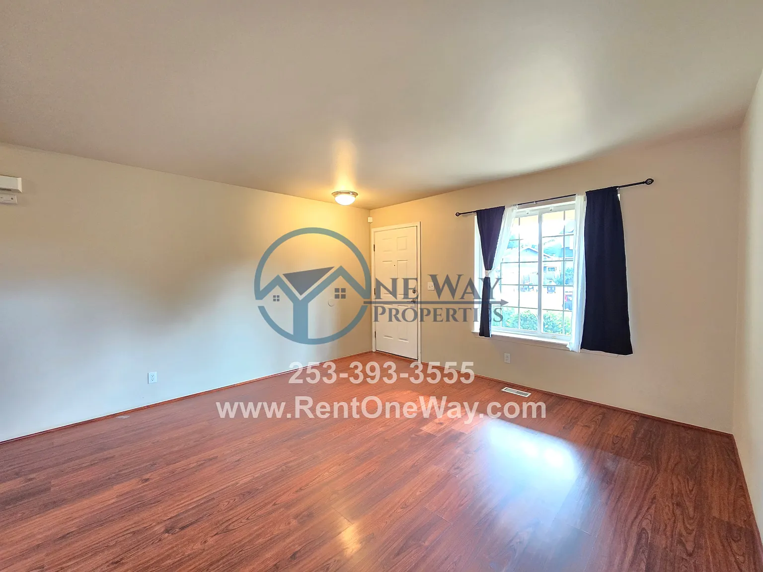 4 bed, 2314 sqft, $3,195 — Photo 3