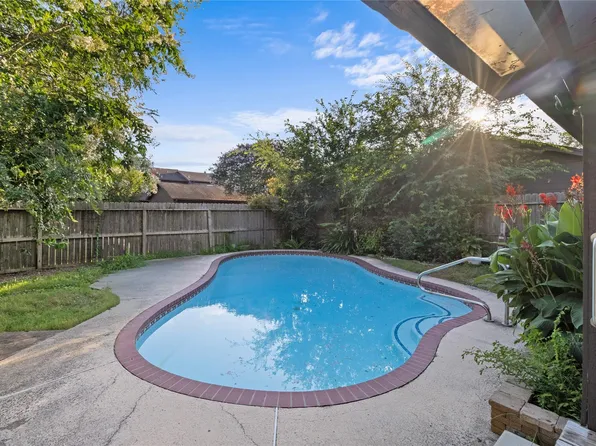 2229 Broadlawn Dr, Houston, TX 77058