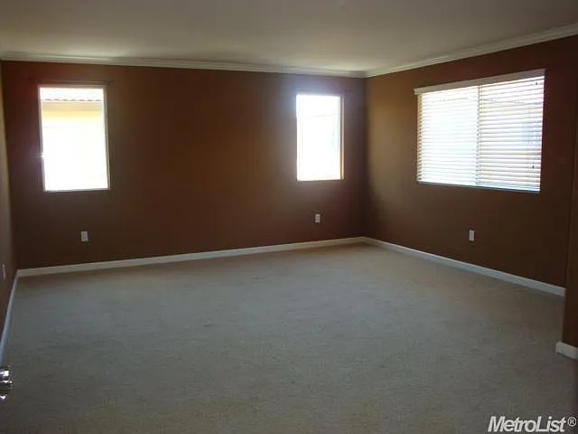 4006 Martis St — Photo 7