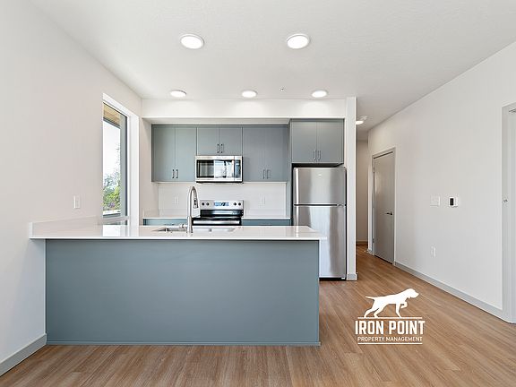 4th image of 2219 W Kootenai St #2219KOOT-101