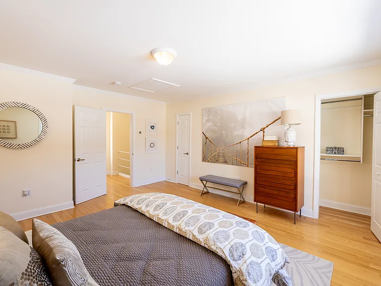 239 Gerry Rd — Photo 27