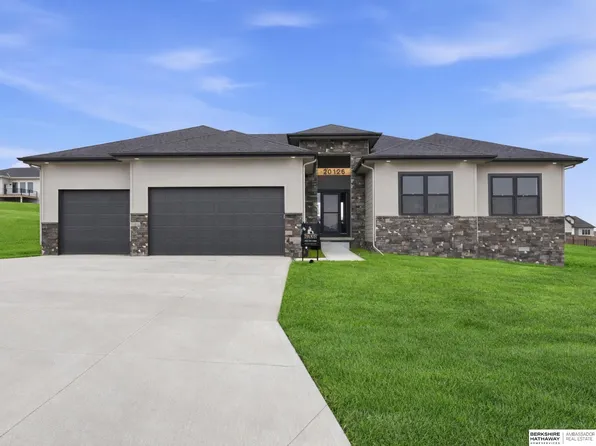 20126 S St, Omaha, NE 68135