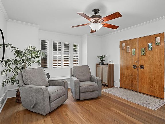 5th image of 4121 53rd St