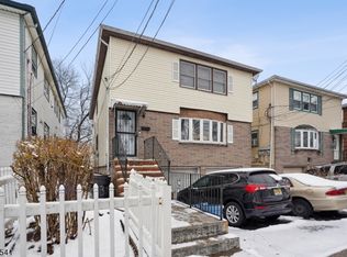 39 Stecher St, Newark, NJ 07112