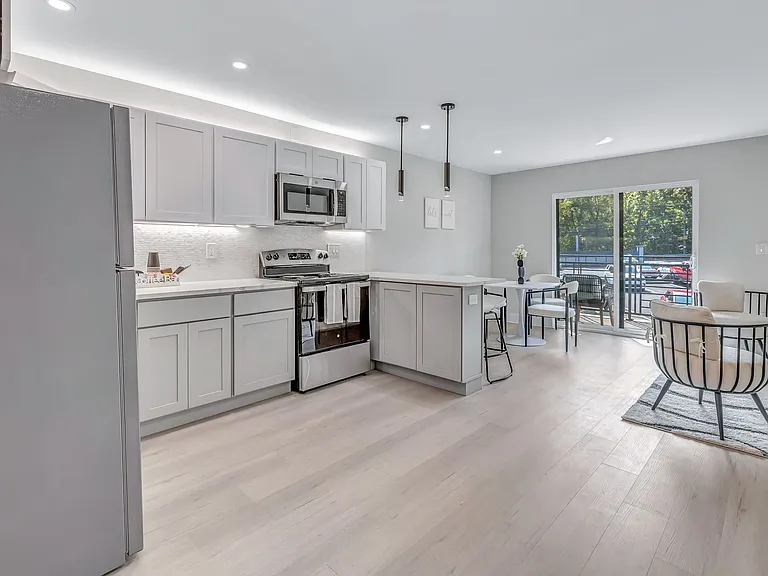Villa Square LLC — Photo 24