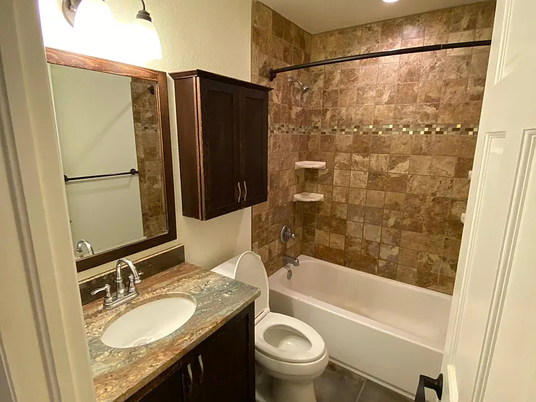 1535 Bradley Dr — Photo 29