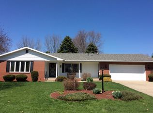 308 Holiday Ln, Greentown, IN