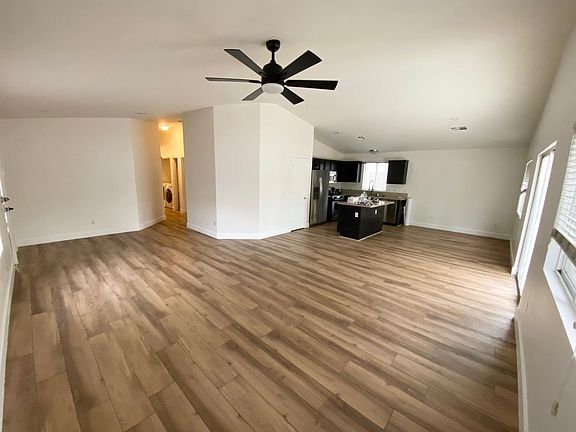 3rd image of 8908 Spinning Wheel Ave