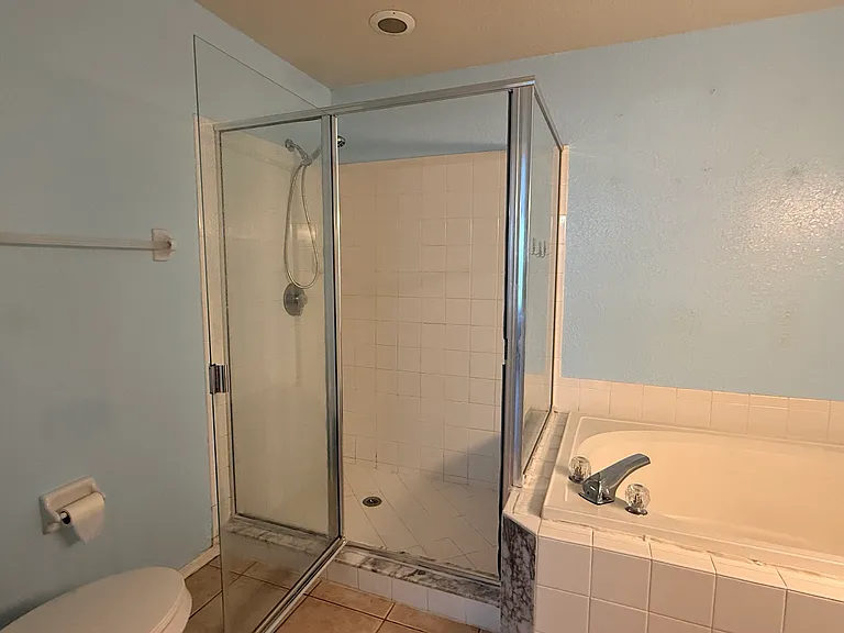 16381 Enclave Village Dr — Photo 16